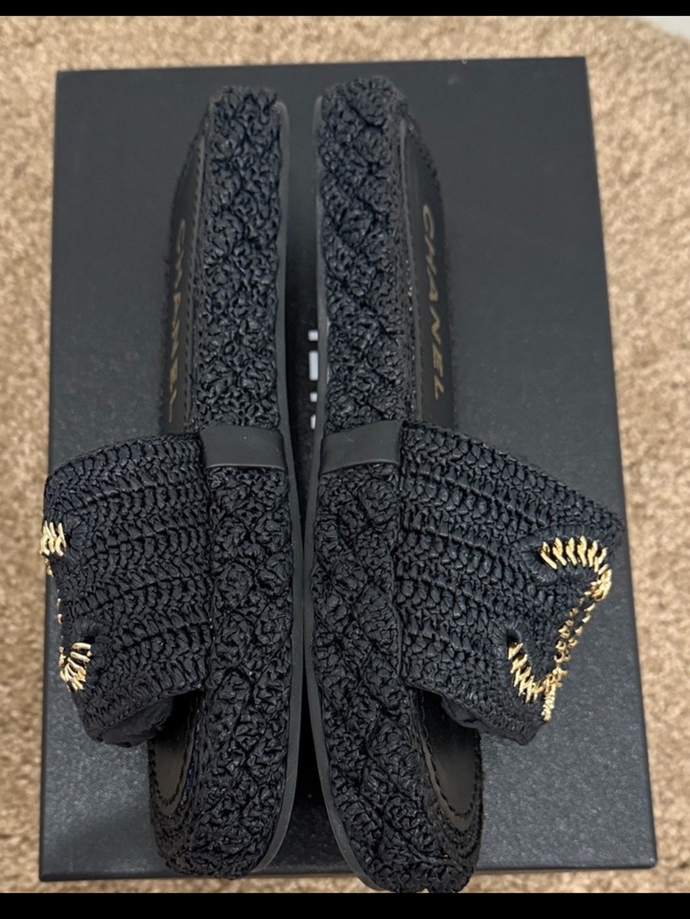 CHANEL Raffia CC Slide Sandals – Black & Gold Logo – Size 37 - Picture 4 of 9